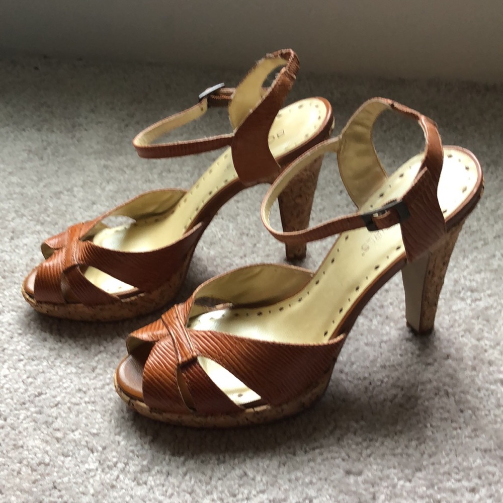 BCBGirls, open toe sandals, 6.5 - Picture 2 of 9